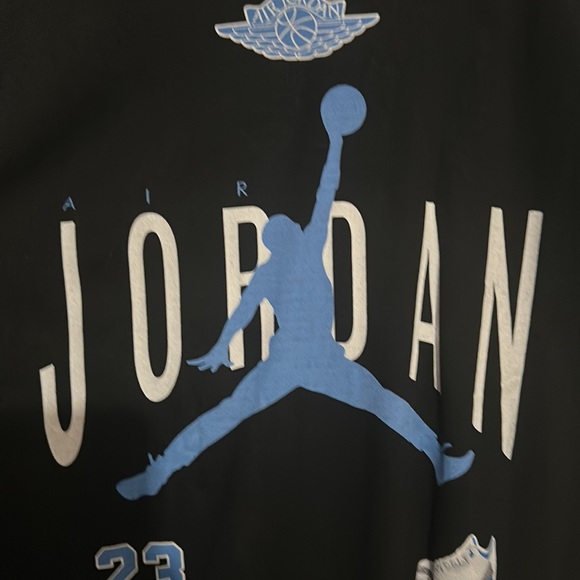 Black Jordan T - Picture 6 of 7